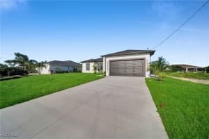 3102 Douglas Avenue, Lehigh Acres, FL 33976 - MLS#2025008849