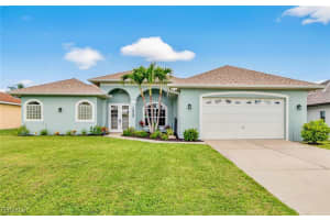 1909 29th Terrace, Cape Coral, FL 33914 - MLS#2025008881