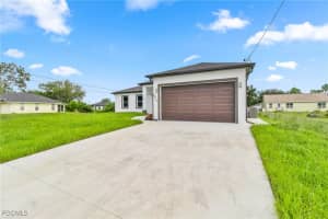 2818 42nd Street, Lehigh Acres, FL 33976 - MLS#2025009102