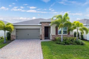 210 Spring Hill Lake Loop, Cape Coral