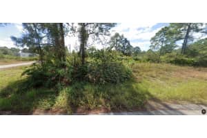 601 18th Street, Lehigh Acres, FL 33972 - MLS#2025009335