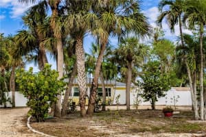 1942 Roseate Ln, Sanibel