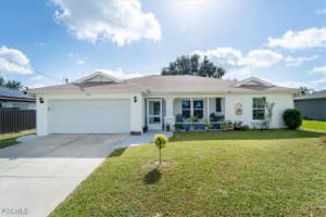 3221 Ne 15th Pl, Cape Coral