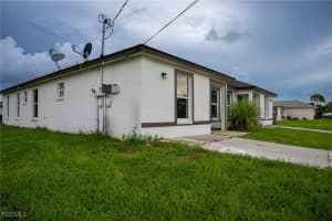 1033 Abrams Boulevard, Lehigh Acres, FL 33971 - MLS#2025009462