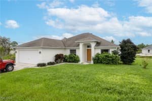 2811 44th Street, Lehigh Acres, FL 33971 - MLS#2025009467