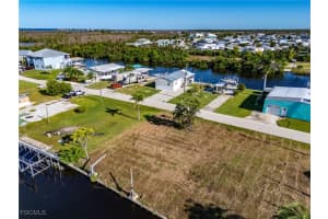 3875 Royal Palm Drive, St James City, FL 33956 - MLS#2025009488