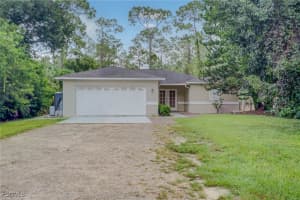 530 7th St Sw, Naples