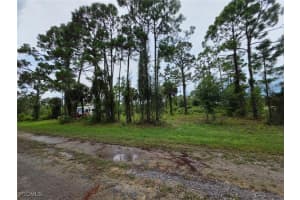 418 Lampion Avenue, Lehigh Acres, FL 33974 - MLS#2025009548
