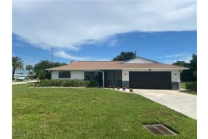 1719 Sandy Cir, Cape Coral