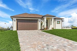 2721 3rd Street, Cape Coral, FL 33993 - MLS#2025009618