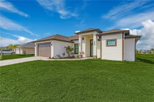 2721 3rd Street, Cape Coral, FL 33993 - MLS#2025009618