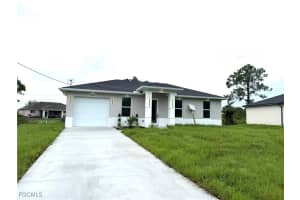 363 Hermosa Avenue, Lehigh Acres, FL 33974 - MLS#2025009619
