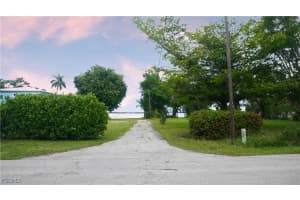 3353 Riverside Drive, Fort Myers, FL 33916 - MLS#2025009621