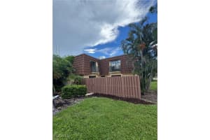 5205 Cedarbend Dr 4, Fort Myers