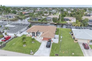 946 23rd Place, Cape Coral, FL 33990 - MLS#2025009689