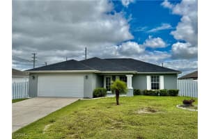 2307 7th Place, Cape Coral, FL 33993 - MLS#2025009729