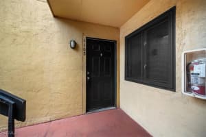 2935 Winkler Avenue, Fort Myers, FL 33916 - MLS#2025009748