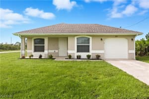 2809 68th Street, Lehigh Acres, FL 33971 - MLS#2025009815