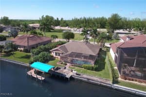 105 39th Place, Cape Coral, FL 33991 - MLS#2025009818