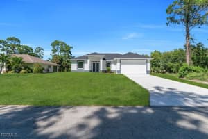 2906 14th Street, Lehigh Acres, FL 33971 - MLS#2025009881
