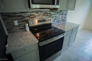 2381 White Blvd, Naples