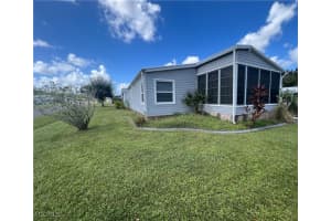9849 Creekwood Ln, Fort Myers