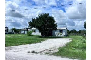 3704 DUSTIN Drive, Labelle, FL 33935 - MLS#2025010165