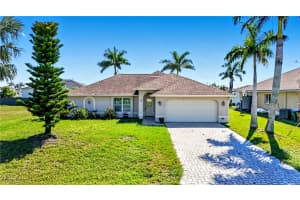 9 37th Place, Cape Coral, FL 33991 - MLS#2025010292