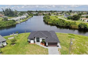 829 29th Avenue, Cape Coral, FL 33993 - MLS#2025010305
