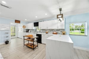 7171 Penzance Boulevard, Fort Myers, FL 33966 - MLS#2025010366