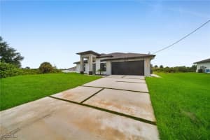509 Caywood Avenue, Lehigh Acres, FL 33974 - MLS#2025010373