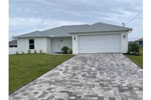 1121 13th Terrace, Cape Coral, FL 33993 - MLS#2025010396