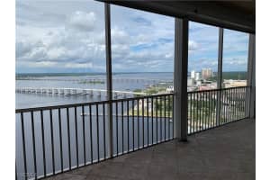 2090 First Street, Fort Myers, FL 33901 - MLS#2025010401
