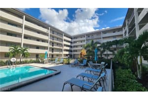 2121 Collier Avenue, Fort Myers, FL 33901 - MLS#2025010483