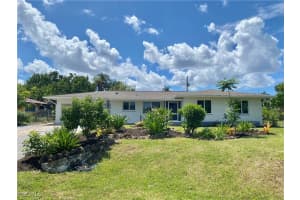 1306 Se 43rd Ter, Cape Coral