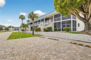 827 Gulf Drive, Sanibel, FL 33957 - MLS#2025010549