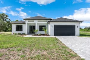 7716 14th Terrace, Labelle, FL 33935 - MLS#2025010558