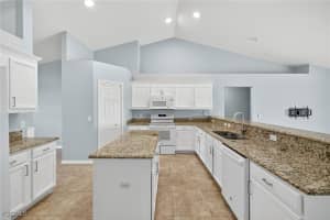 2631 25th Place, Cape Coral, FL 33993 - MLS#2025010605