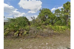 3004 8th Street, Lehigh Acres, FL 33971 Sold 10/21/25