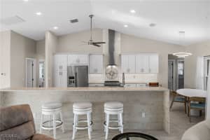 907 38th Place, Cape Coral, FL 33993 - MLS#2025010702