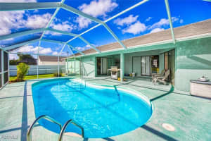 707 9th Place, Cape Coral, FL 33990 - MLS#2025010707