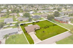 1108 Sw 11th Ave, Cape Coral