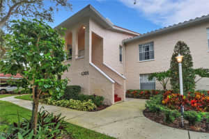 100 Siena Way 1201, Naples