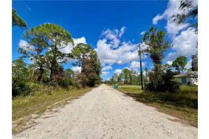 12334 Hindle Avenue, Punta Gorda, FL 33955 - MLS#2025010801