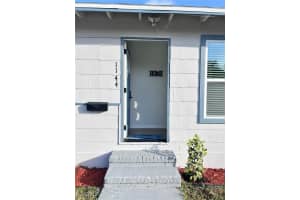 1144 46th St S, St Petersburg, FL 33711 - MLS#2025010844