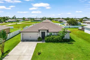 3904 16th Place, Cape Coral, FL 33909 - MLS#2025010895
