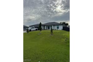2801 4th Place, Cape Coral, FL 33993 - MLS#2025010933