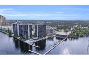 1920 Virginia Avenue, Fort Myers, FL 33901 - MLS#2025010935