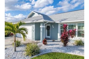 213 10th Terrace, Cape Coral, FL 33990 - MLS#2025010938