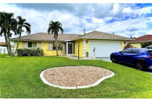 40 13th Place, Cape Coral, FL 33909 - MLS#2025010956